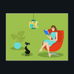Retro Briefkaart van de Vrouw van de Lezing<br><div class="desc">Dit Retro Briefkaart van de Vrouw van de Lezing kenmerkt een jaren '60stijl, minimalistische kunst, cartoontekening van een vrouw die haar prioriteiten in orde heeft. Deze verrukkelijke boekenwurm is in verrukking gebracht in een echte pagina-keerder. De goed gevormd brunette draagt een aquakleding en rode glazen, terwijl het houden van een...</div>