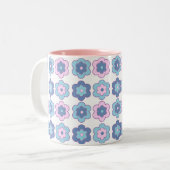Retro Bubble Flowers (pink and blue)  Pattern Tweekleurige Koffiemok (Voorkant links)