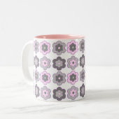 Retro Bubble Flowers (pink and gray)  Pattern Tweekleurige Koffiemok (Voorkant links)