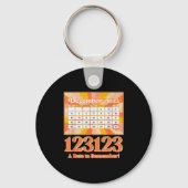 Retro Calendar_ Remember New Year's Eve 2023-24  Sleutelhanger (Voorkant)