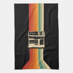 Retro camera met regenboogprint theedoek