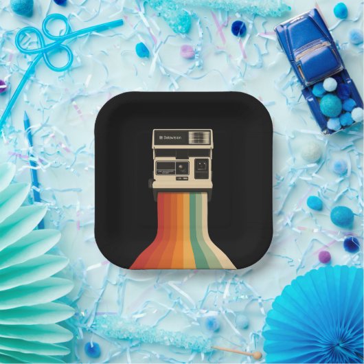 Retro Camera with Rainbow Print Papieren Bordje (Feest)