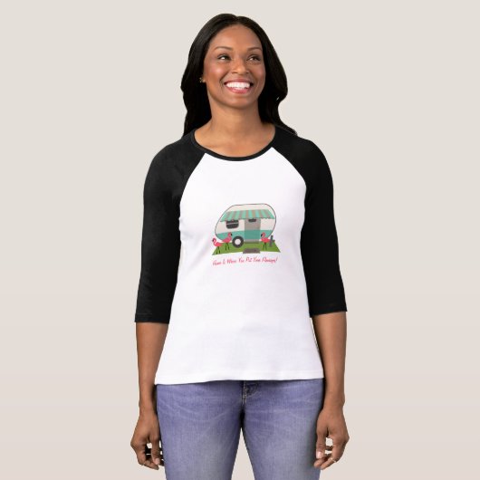 Retro Camper / Trailer & Roze Flamingos T-shirt (Voorkant volledig)