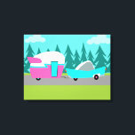 Retro Camper / Trailer Uitgerekte Canvas Print<br><div class="desc">Deze Retro Camper / Trailer en Car Stretched Canvas Print beschikt over een middeleeuwse moderne, minimalistische cartoon tekening die je klaar zal maken om de open weg te nemen. Een eerbetoon aan de jaren 1950, dit ontwerp is voorzien van een turquoise auto met witte top, trekken een kitschy reisaanhanger naar...</div>