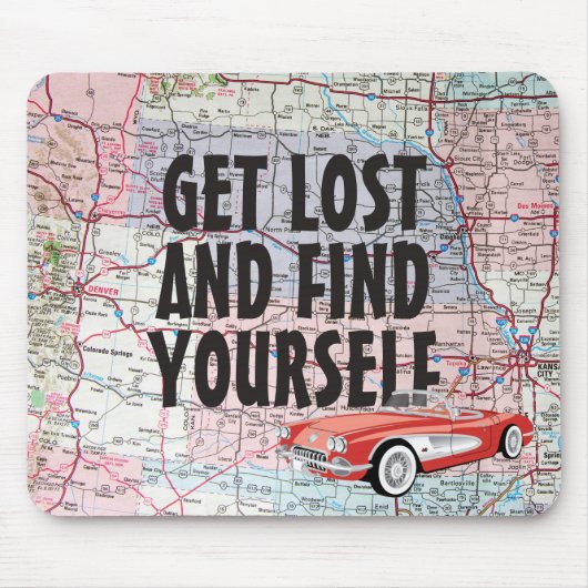 Retro Car on Road Map Muismat (Voorkant)