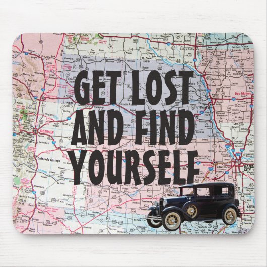 Retro Car on Road Map Muismat (Voorkant)