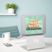 Retro cartoon ontwerp vrolijke kersttekst sticker (Laptop op bureau)