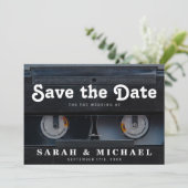 Retro Cassette 80s Wedding sparen de Datum Save The Date (Staand voorkant)
