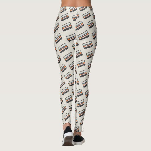  Retro Cassettebandje Pattern Cream Leggings (Achterkant)