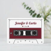 Retro Cassettebandje Wine Red Wedding Favor Bedankkaart (Staand voorkant)