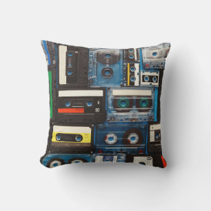 Retro Cassettes: Blauwe achtergrond . Kussen