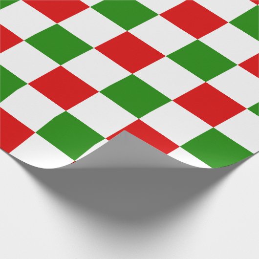 Retro Checkerboard Red en Green Kerstmis Cadeaupapier (Hoek)