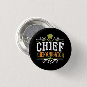 Retro Chief Shenanigator Lucky Leprechaun Hoed Ronde Button 3,2 Cm