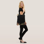 Retro Christmas floral pattern in black Tote Bag (Op model)