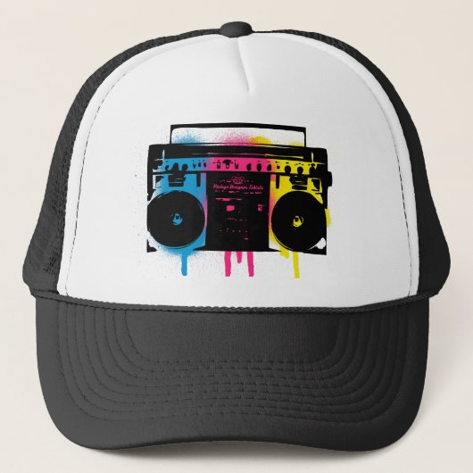 Retro CMYK Boombox Grafitti Spray Paint Design Trucker Pet (Voorkant)