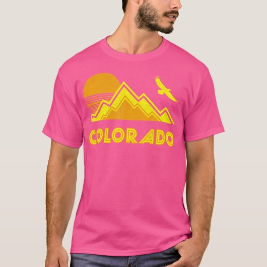 Retro Colorado Distressed Hiking T-shirt (Voorkant)
