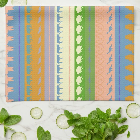 Retro Colorful Animals Modern Stripes Pattern #14 Theedoek (Gevouwen)