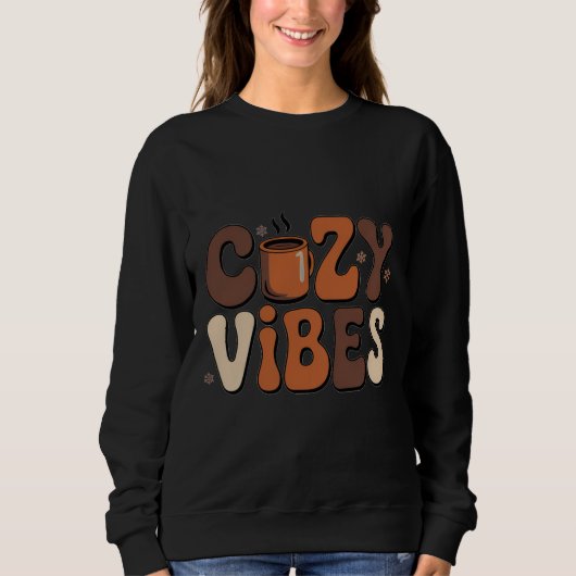 Retro Cozy Vibes Winter Groovy Typography T-Shirt (Voorkant)