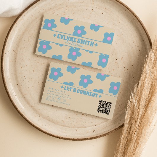 Retro Crème Blauwe QR-code Groovy Bloemrijke Boho Visitekaartje