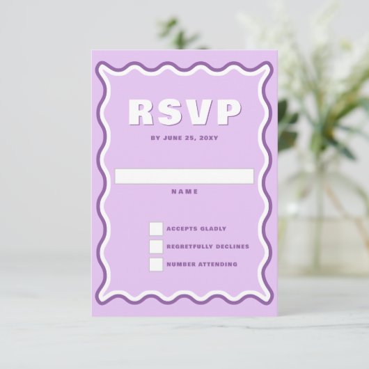 Retro Cute Squiggle Wavy Curve Paars Weddenschap RSVP Kaartje (Staand voorkant)