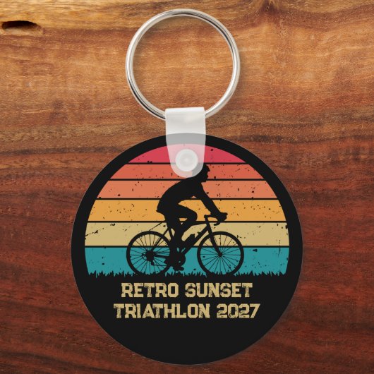 Retro Cycling Zonsondergang Custom Triatlon Sleutelhanger (Voorkant)