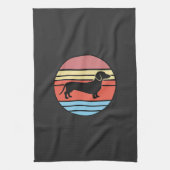 Retro Dachshund Zonsondergang Vector Theedoek (Verticaal)