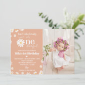 Retro Daisy 1e Verjaardag uitnodiging (Staand voorkant)