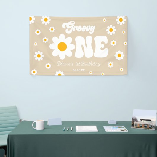 Retro Daisy Bloem Groovy Een 1e Verjaardagsfeest Spandoek (Beurs)