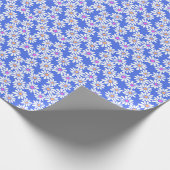 Retro Daisy Bloemen op Periwinkle Cadeaupapier (Hoek)