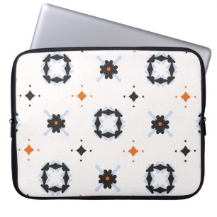 Retro Daisy Floral vintage Pattern Hand Drawn, Sea Laptop Sleeve