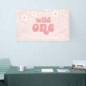 Retro Daisy Pink Wild Eén eerste verjaardag Spandoek (Beurs)
