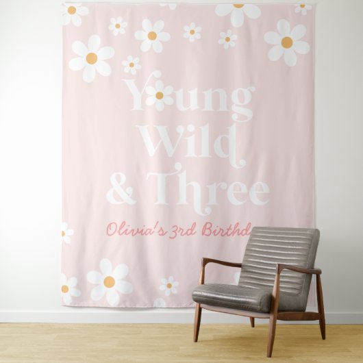 Retro Daisy Young Wild and Three Birthday Wandkleed (In situ)