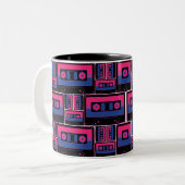 Retro Dark BI B-Side Tweekleurige Koffiemok (Voorkant links)