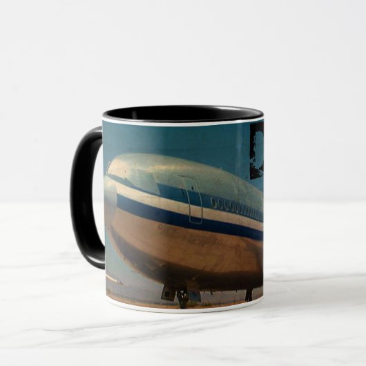 Retro DC10 Airliner Coffee-Mok Mok (Voorkant links)