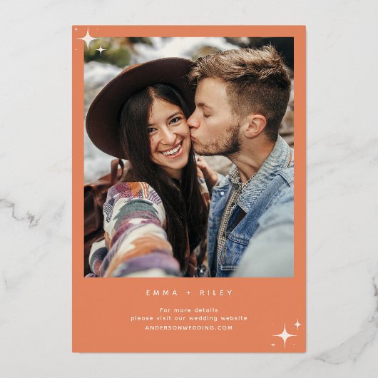 Retro De datumfoto opslaan | terracotta Folie Uitnodiging (Achterkant)