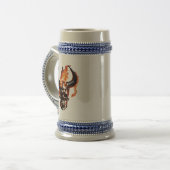 Retro Dead Burning Skull met hoorn in Vuur Bierpul (Voorkant links)