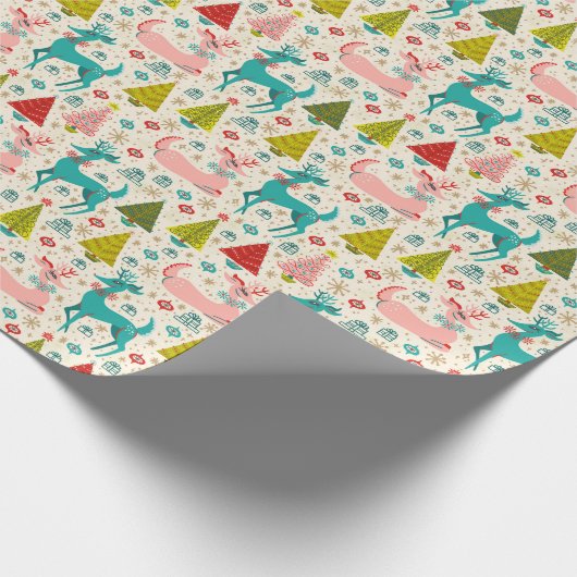 Retro Deer onder sneeuwkerstbomen Cadeaupapier (Hoek)