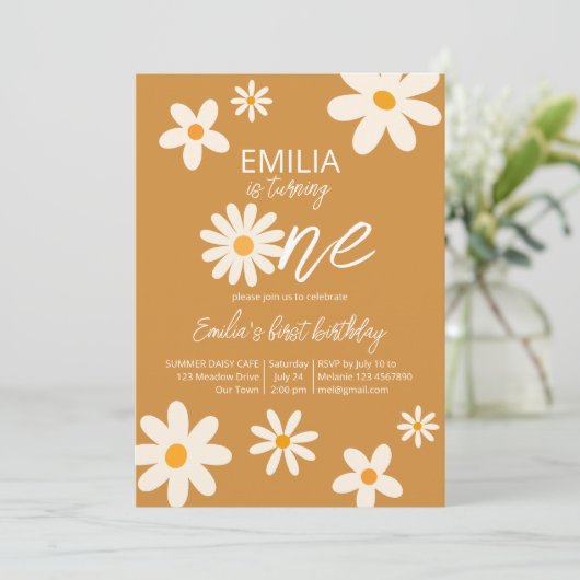 Retro desert daisy 1e verjaardagsfeestje dusty yel kaart (Staand voorkant)