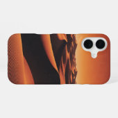 Retro Desert Dunes iPhone 16 Hoesje (Achterkant horizontaal)