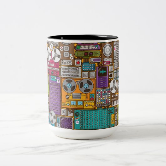Retro Devices Recording Studio Tweekleurige Koffiemok (Center)