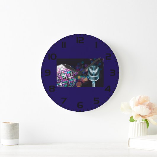 Retro Disco Bal en Vintage Microfoon Grote Klok