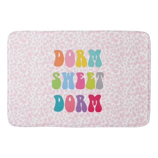 Retro "Dorm Sweet Dorm" Cheetah Print Badmat (Voorkant)