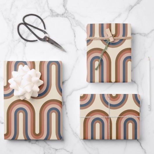 Retro Earthy Wavy Lines in Brown Inpakpapier Vel (Voorkant)