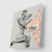 Retro Elegant Meisje Pinup Vierkante Klok (Hoek)