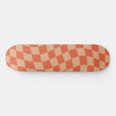 Retro esthetiek levendig perzik-oranje dambordpatr persoonlijk skateboard (Horizontaal)