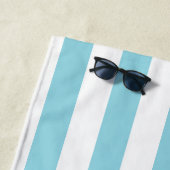 Retro esthetisch blauw wit gepersonaliseerd monogr strandlaken (In situ)