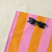 Retro esthetisch roze Oranje gepersonaliseerd mono Strandlaken (In situ)