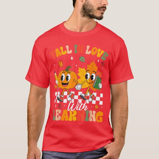 Retro Fall in Love with Learning Autumn Leaf Pumpk T-shirt (Voorkant)