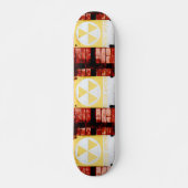 Retro Fallout Shelter Urban Grunge Skateboard (Voorkant)