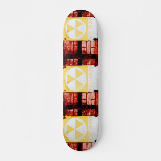 Retro Fallout Shelter Urban Grunge Skateboard (Voorkant)